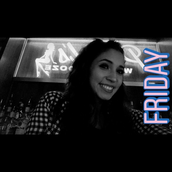 Meet your Posher, Hannah - Picture 1 of 1